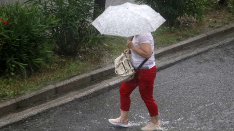 Αστατος ο καιρός με καταιγίδες και χαλάζι σήμερα - Εως 31 βαθμούς ο υδράργυρος