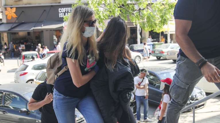 Δολοφονία 49χρονου: Κατάθεση &quot;γροθιά&quot; της 18χρονης κόρης - &quot;Με βίαζε από 14 ετών&quot;