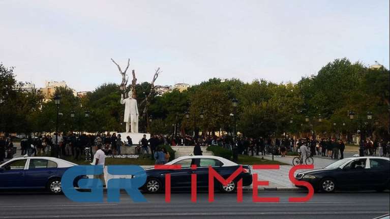 Αντιφασιστική συγκέντρωση στο κέντρο της Θεσσαλονίκης