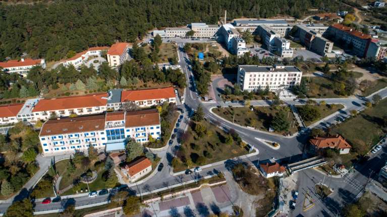 &quot;Δεν ήταν νεκρός για ώρες - Είχε φύγει από τα Επείγοντα, τον αναζητούσαμε&quot;: Τι λένε για τον 43χρονο από το &quot;Παπανικολάου&quot;