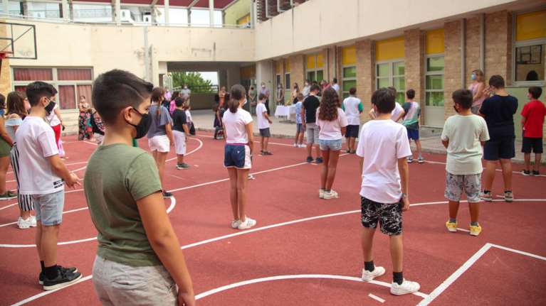 Νέο σχολείο: Τι είναι η flipped classroom και πώς αλλάζει τη φιλοσοφία του μαθήματος- Τέλος η αποστήθιση