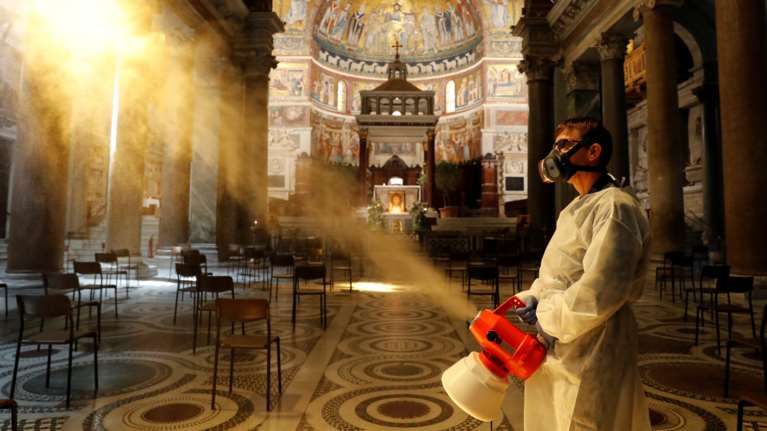 Κορονοϊός - Ιταλία: Μικρή αύξηση των νεκρών - Συνεχίζεται η μείωση των κρουσμάτων