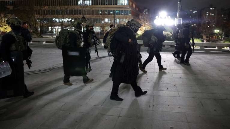 Κρίση στη Ν. Κορέα: Αίρει τον στρατιωτικό νόμο ο πρόεδρος Γιουν Σουκ Γέολ - Παραδέχθηκε την ήττα του