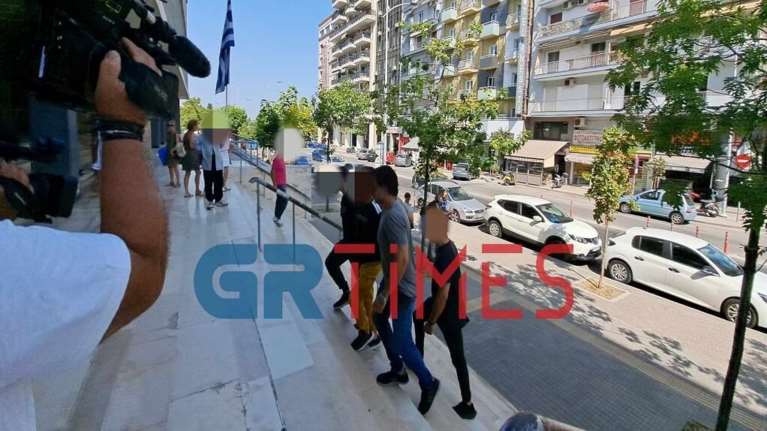 Δολοφονία 64χρονου στη Μενεμένη: Εν βρασμώ και καθ’ υπέρβαση των ορίων της άμυνας, λέει ο εισαγγελέας