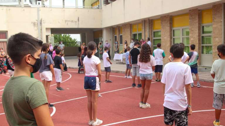 Κλειστά δημοτικά σχολεία: Αυτή είναι η εισήγηση των λοιμωξιολόγων - Ανακοινώνει την απόφαση της κυβέρνησης η Κεραμέως