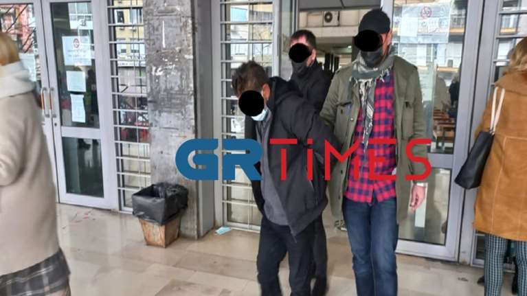 Προφυλακιστέος ο 56χρονος γυναικοκτόνος που είχε ντυθεί &quot;πεθερά&quot; στη Ν. Μάδυτο Θεσσαλονίκης