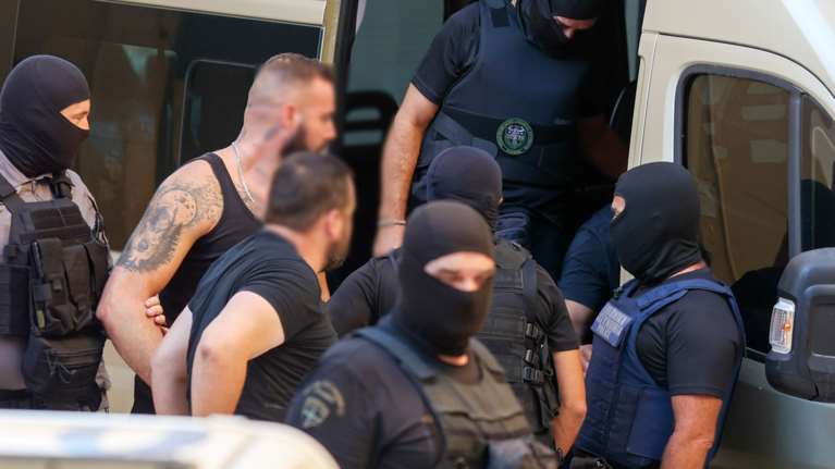 Μαφία Κρήτης: Πουλούσαν κατασχεμένα ναρκωτικά μέσα από αστυνομικά τμήματα - Ο &quot;Πατομπούκαλος&quot; είχε εμμονή με αστυνομικό