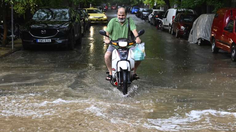 Κακοκαιρία Cassandra - Πρόγνωση Μαρουσάκη: Έντονες καταιγίδες από την Παρασκευή - Έως και 100 τόνους νερό ανά στρέμμα