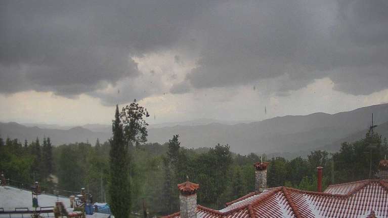 Θυελλώδεις άνεμοι και χαλάζι πάλι στη Χαλκιδική [ΒΙΝΤΕΟ]