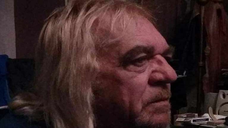 Αφέθηκε ελεύθερος ο 78χρονος &quot;ξανθός μάγος&quot; – Ήταν στη φυλακή για τον βιασμό της ανήλικης βαφτισιμιάς του [βίντεο]