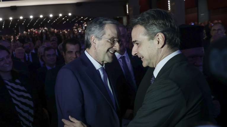 Σόου Σαμαρά σήμερα στη Βουλή - Θα εμφανιστεί για να καταψηφίσει την τροπολογία για τους μετανάστες