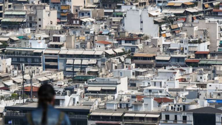 Σπίτι Μου: Πού θα βρείτε διαμέρισμα με έως και 150.000 € - Πώς θα το αγοράσετε με 15.000 μετρητά