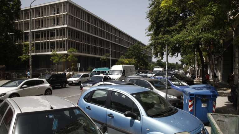 Θεσσαλονίκη: Ο σύζυγος της προέδρου Εφετών κατάλαβε ότι κάτι περίεργο συμβαίνει με τον φάκελο που είχε εκρηκτικό μηχανισμό