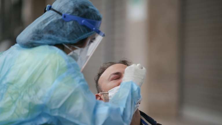 ΕΟΔΥ: Πού θα γίνουν δωρεάν rapid test την Παρασκευή