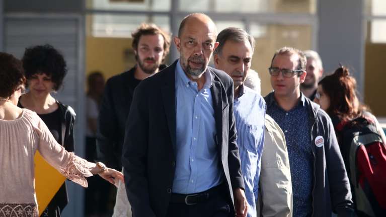 Ο Μπελαβίλας του ΣΥΡΙΖΑ στηρίζει Πολάκη: Κακή ιδέα να τον ρίξουμε στα σκυλιά, είπε φανερά αυτό που πολλοί λέμε στα κρυφά