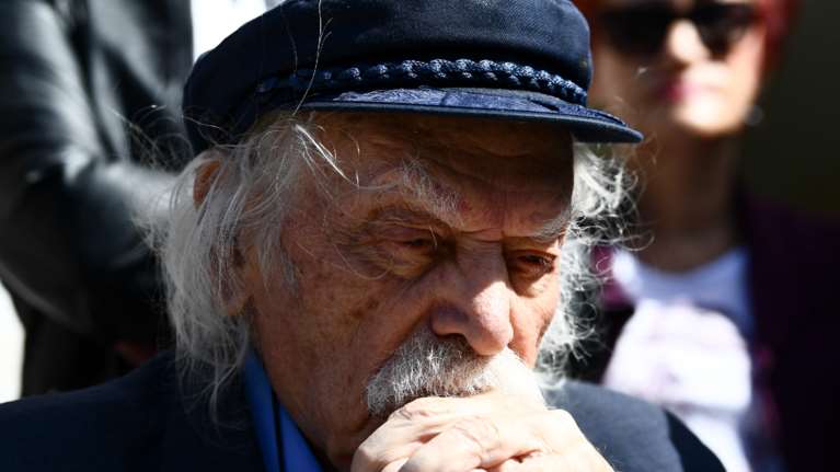 Μανώλης Γλέζος: Σε στενό οικογενειακό κύκλο η κηδεία - Η ανακοίνωση της οικογένειας