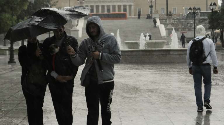 Καιρός: Έρχονται ισχυρές βροχές και καταιγίδες - Ποιες περιοχές θα επηρεάσει η ξαφνική επιδείνωση