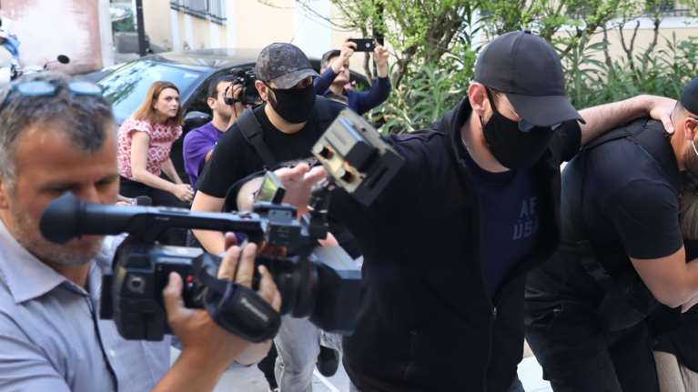 Επιθεση με βιτριόλι: Συγκλονιστική κατάθεση για ενέδρες και στο σπίτι της Ιωάννας πριν από την καραντίνα