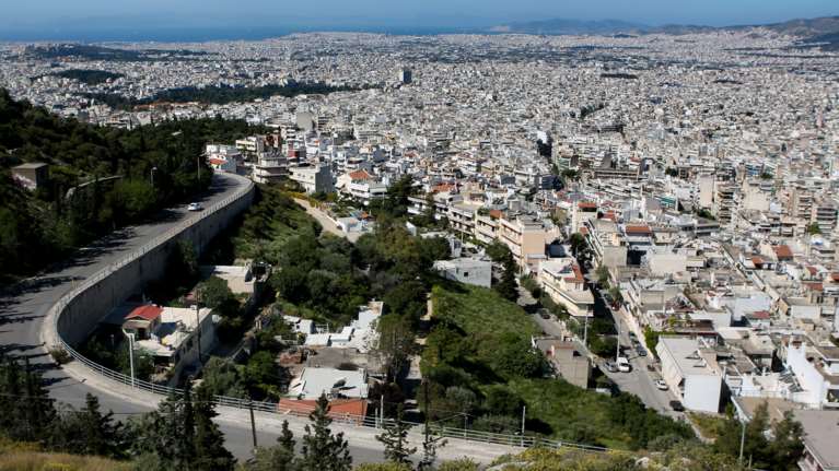 Εξελίξεις: Οι τράπεζες αναστέλλουν τους πλειστηριασμούς πρώτης κατοικίας ευάλωτων δανειοληπτών