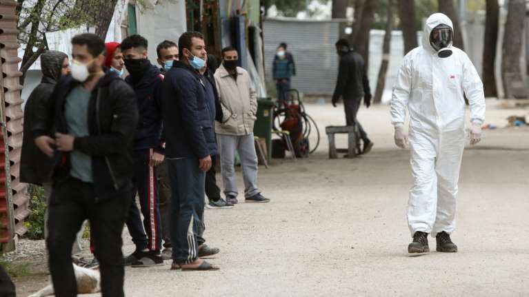 Κορονοϊός: Κρούσμα σε δομή μεταναστών στη Μαλακάσα - Σε καραντίνα το κέντρο