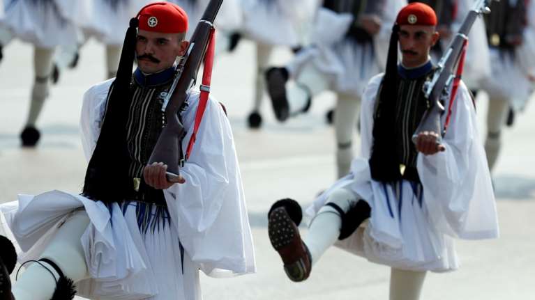 Πέτσας: Τέλος οι στρατιωτικές και μαθητικές παρελάσεις της 28ης Οκτωβρίου λόγω κορονοϊού