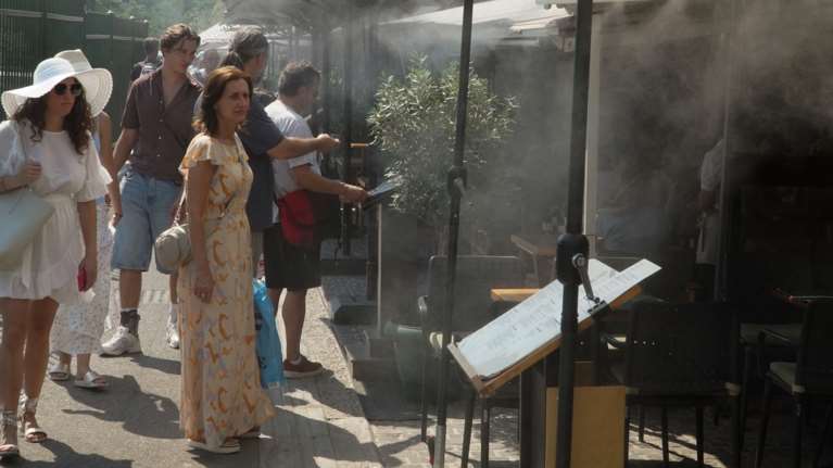 Έρχεται ο χειρότερος καύσωνας των τελευταίων ετών: Θα &quot;ψηθεί&quot; η χώρα για 5 μέρες - Έως και 45 βαθμούς το θερμόμετρο