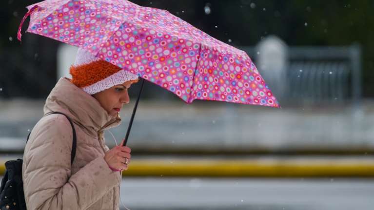 Καιρός: Πέφτει η θερμοκρασία, έρχεται χειμώνας από το Σαββατοκύριακο με χιόνια και θυελλώδεις ανέμους