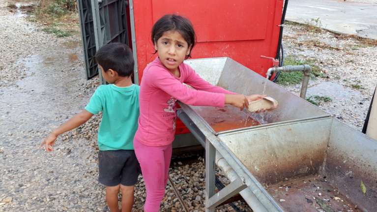 Τον Ιούνιο η μετεγκατάσταση από Ελλάδα σε Πορτογαλία των πρώτων από τα 500 ασυνόδευτα προσφυγόπουλα