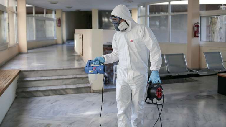 Κορονοϊος: Φόβοι ότι τα κρούσματα σήμερα θα φτάσουν τα 1.000- Μάσκες παντού και απαγόρευση κυκλοφορίας τη νύχτα