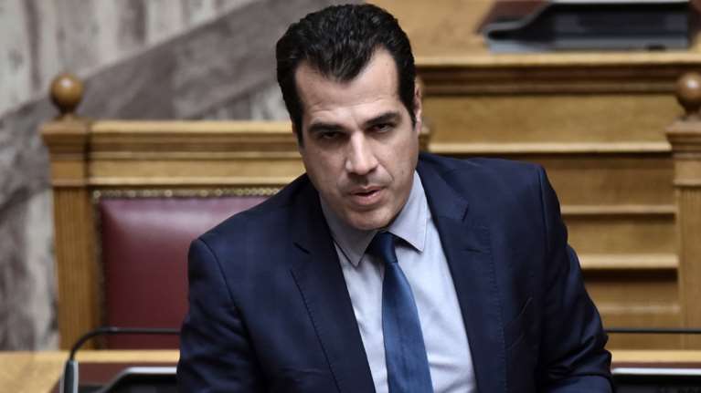 Η πρώτη αντίδραση Πλεύρη μετά την απόφαση του ΣτΕ που ανοίγει &quot;παράθυρο&quot; για τους ανεμβολίαστους υγειονομικούς