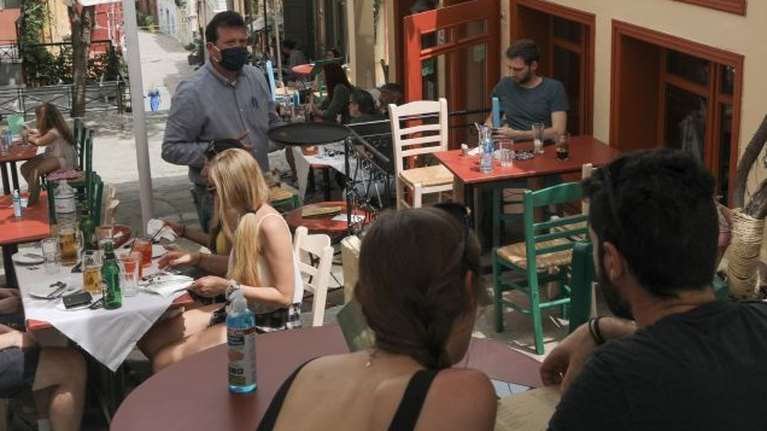 Κορονοϊός: 469 νέα κρούσματα σήμερα - 307 διασωληνωμένοι και 20 θάνατοι