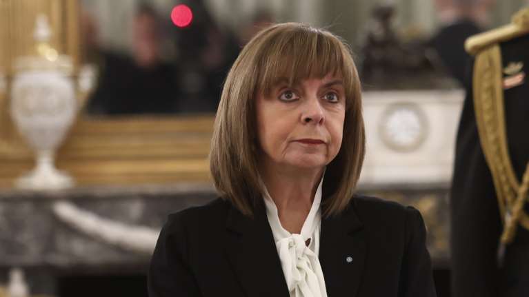 Σακελλαροπούλου για ομόφυλα ζευγάρια: Η κοινωνία εξελίσσεται - Δεν μπορούν να υπάρχουν εξαιρέσεις στα δικαιώματα