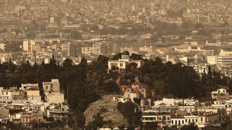 Καιρός: Αποπνικτικό κοκτέιλ ζέστης και σκόνης - Καθημερινά θα ανεβαίνει η θερμοκρασία, ποιες περιοχές θα &quot;πνιγούν&quot;