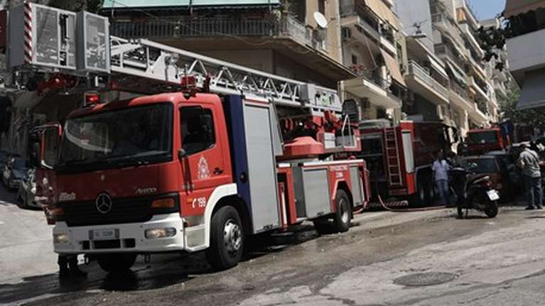 Τραγωδία στην Κυψέλη: Δύο ηλικιωμένοι απανθρακώθηκαν από φωτιά σε διαμέρισμα [εικόνες]