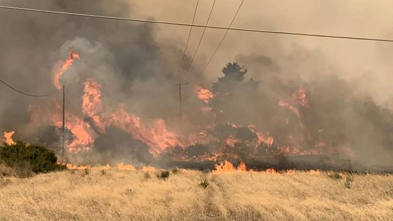 Κόλαση χωρίς τέλος στη Ρόδο: Ολονύκτια μάχη με τις φλόγες σε Μαλώνα, Μάσσαρι - Αναζωπυρώσεις σε Απόλλωνα έως Λάερμα [Εικόνες - Βίντεο]