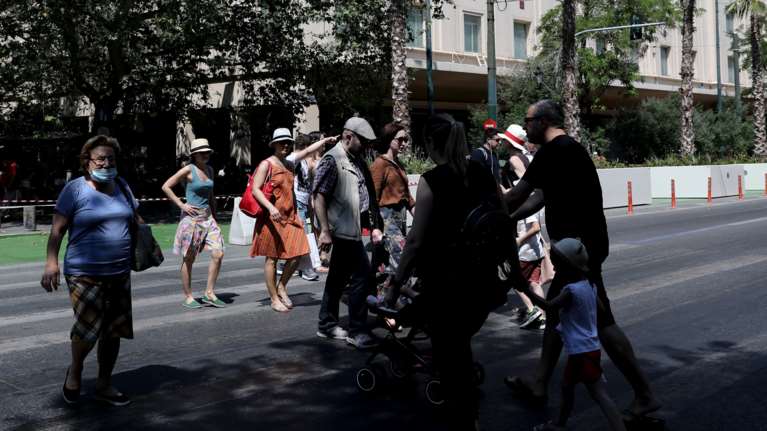 Δημοσκόπηση Metron Analysis: Προβάδισμα 18 μονάδων της ΝΔ από τον ΣΥΡΙΖΑ