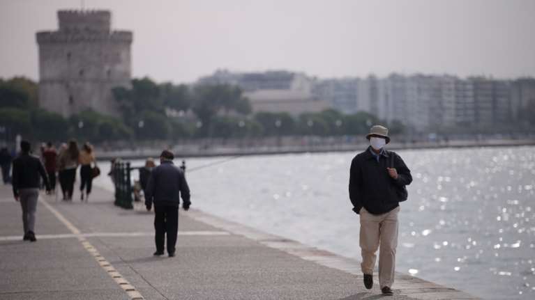 Ανησυχία στη Θεσσαλονίκη: 43% πάνω το ιικό φορτίο του κορονοϊού στα λύματα