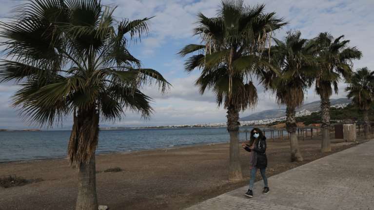 Με νεφώσεις, τοπικές βροχές και παγετό στα ορεινά ο καιρός σήμερα Τετάρτη