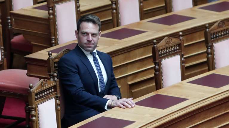 Πρώτο ραντεβού στα... τυφλά για Κασσελάκη και βουλευτές του ΣΥΡΙΖΑ - Μάχη για τις καρέκλες