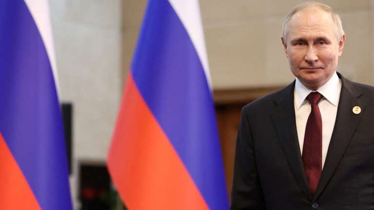 Πόλεμος στην Ουκρανία: Ο Πούτιν δηλώνει έτοιμος για διαπραγματεύσεις με όποιον έχει "σχετικά αποδεκτές λύσεις"