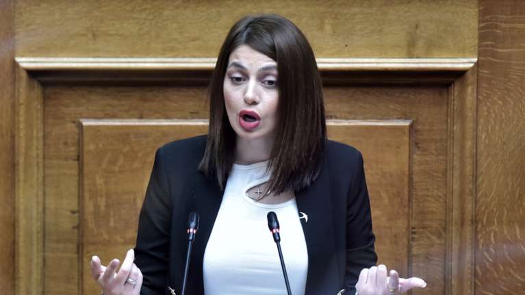 Πηγές ΝΔ για τις δηλώσεις Απατζίδη: Το ΠΑΣΟΚ θα τη διαγράψει;