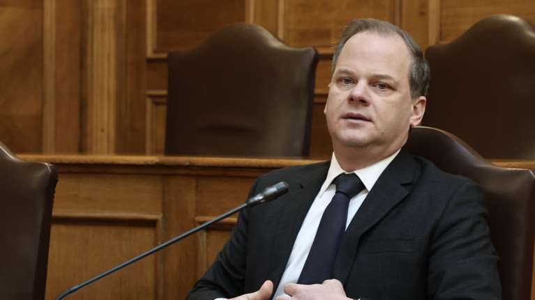 Τέμπη: Στην &quot;απομόνωση&quot; ο Κώστας Καραμανλής- Βαρίδι για κυβέρνηση και ΝΔ ο πρώην υπουργός Μεταφορών