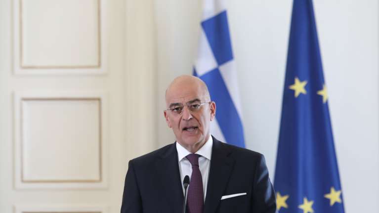 Τηλεφωνική επικοινωνία Δένδια - Μπορέλ για τον απεγκλωβισμό των Ελλήνων πολιτών από το Σουδάν