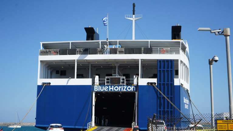 Blue Horizon: Για ανθρωποκτονία από κοινού κατηγορούνται τα 4 μέλη του πληρώματος - Το μεσημέρι στην εισαγγελία