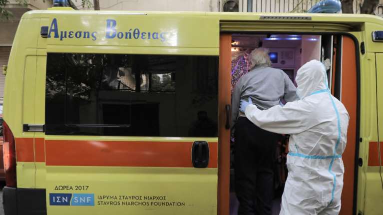 Συναγερμός στη Λαμία: Άλλα 17 κρούσματα κορονοϊού στο γηροκομείο που βρέθηκε θετική μία υπάλληλος