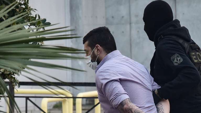 Δολοφονία Τοπαλούδη: Προκαλεί ο δικηγόρος του 23χρονου Ροδίτη- Δεν είναι ευχαριστημένος ο Μανώλης με την απόφαση [Βίντεο]