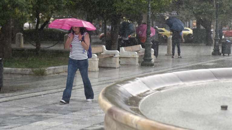 Εκτακτο δελτίο: Προειδοποίηση για ισχυρές καταιγίδες και κεραυνούς από το μεσημέρι - Οι &quot;επικίνδυνες&quot; περιοχές