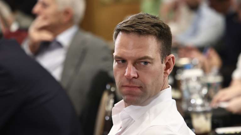 &quot;Φωτιά&quot; στα social για την γκάφα Κασσελάκη με το κάρο και το άλογο: &quot;Ξεπέρασε το camel and the queue του Τσίπρα&quot;