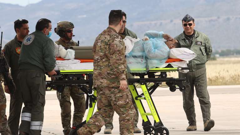 Σουδάν: Με επιτυχία χειρουργήθηκαν οι δύο Έλληνες τραυματίες - Διασωληνωμένος στη ΜΕΘ ο ένας