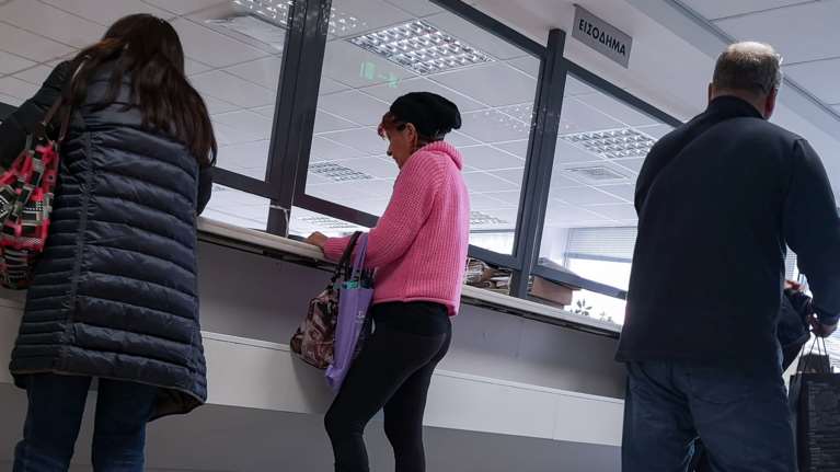 Τέλος χρόνου για τέλη κυκλοφορίας, κατάθεση πινακίδων, επίδομα θέρμανσης και αποζημιώσεις ενοικίων